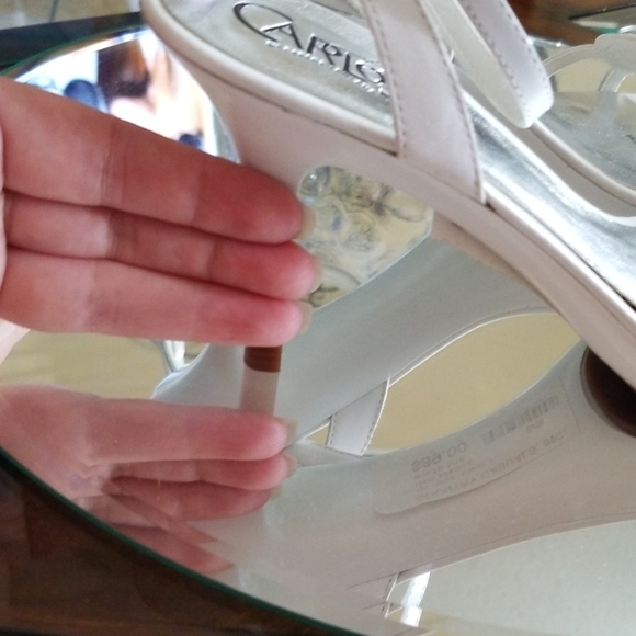 Carlos Santana White Sparkle Heel - Picture 3 of 6